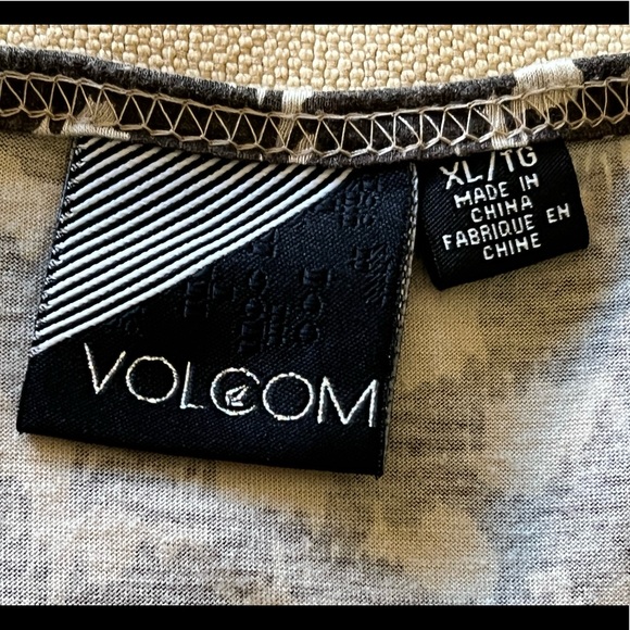 Volcom "Animal Style" Tank - Animal Print - Flowy Scoop Neck High Lo - Junior XL - Picture 16 of 16